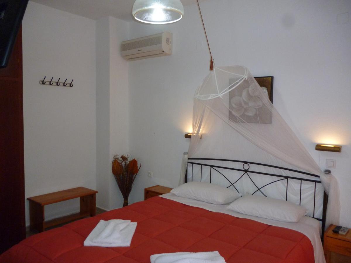 Kostas Apartments & Studios Agios Georgios Pagon Exterior photo