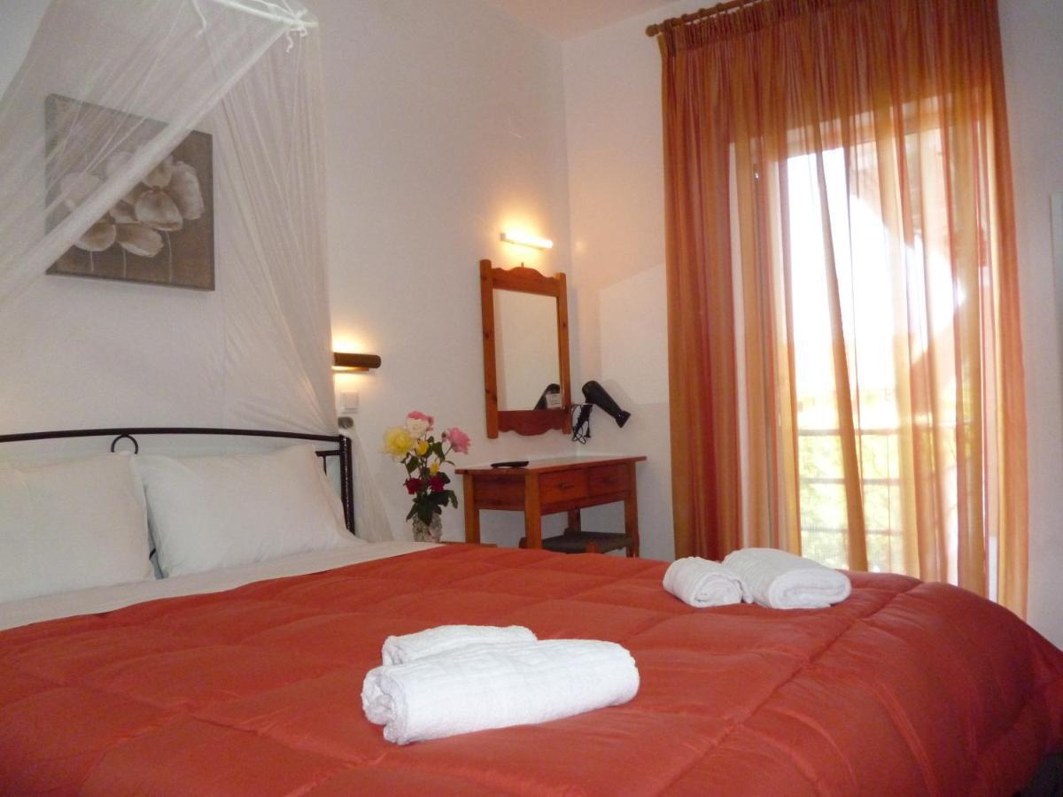 Kostas Apartments & Studios Agios Georgios Pagon Exterior photo