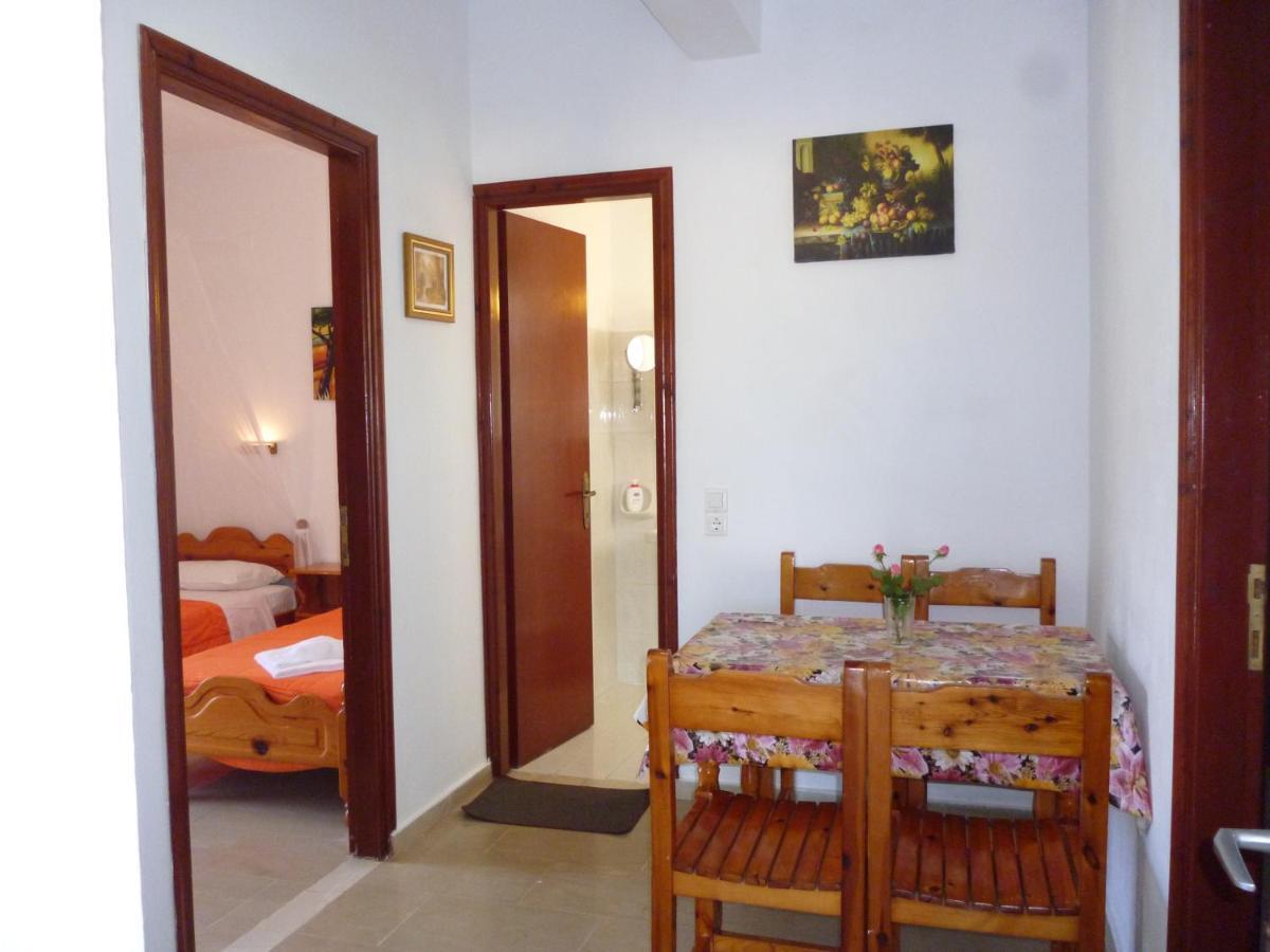 Kostas Apartments & Studios Agios Georgios Pagon Exterior photo